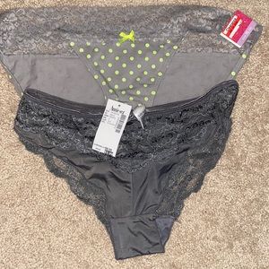 2 pairs of XL bikini underwear new with tags